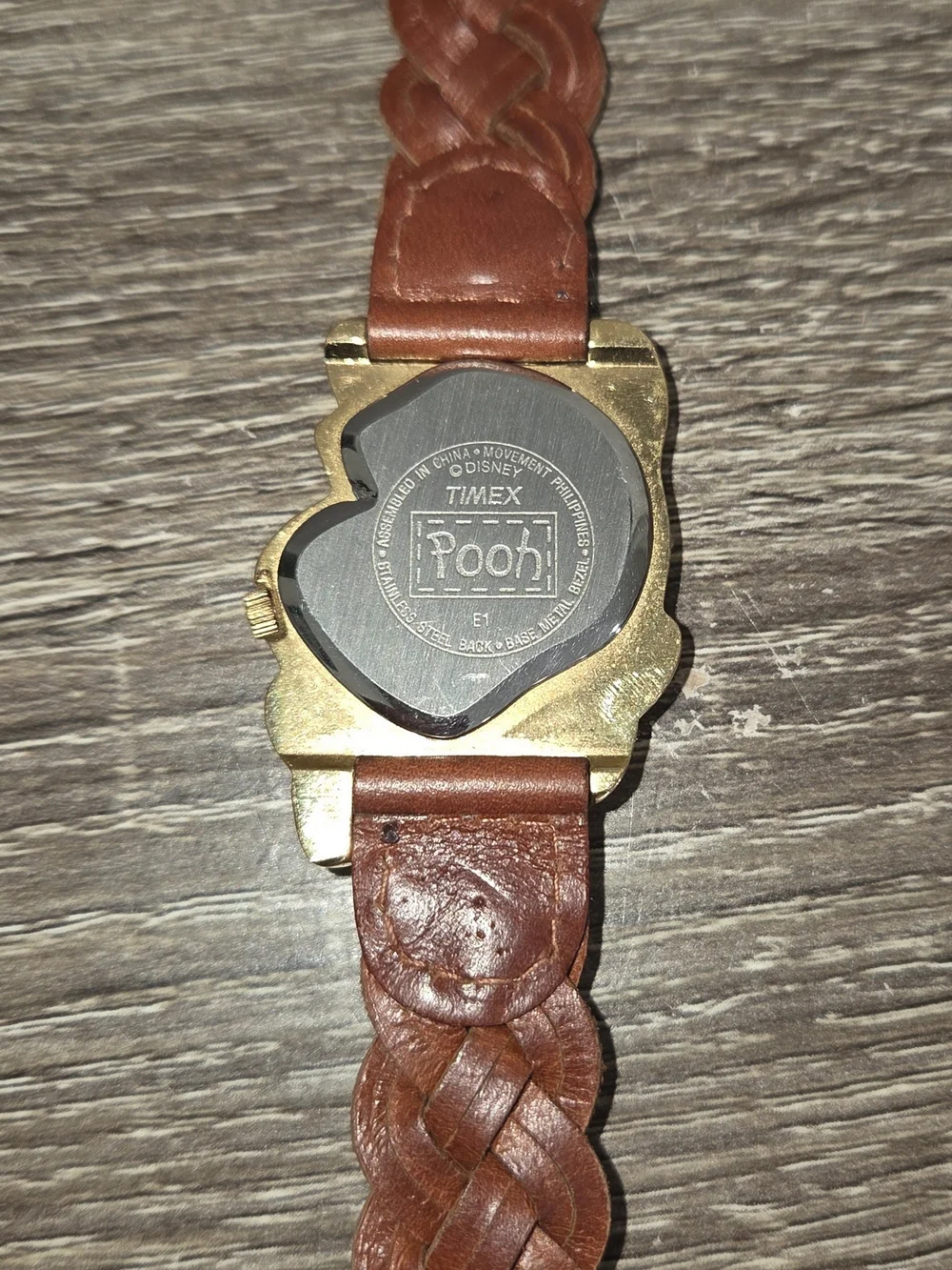Vintage Pooh Bear Head Shaped Disney Timex Watch w/ Braided Band SEE PICTURES.